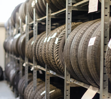 Tyroo im Shop - Reifen Krieg - Großhandel Reifen & Felgen Tyroo im Shop - Reifen Krieg Fintyre - Tyre1 - Reifen - Felgen - Grosshandel